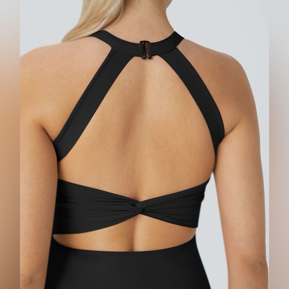 Halara- Softlyzero™ Airy Backless Twisted Cool Touch Yoga Active Dress - Picture 4 of 8